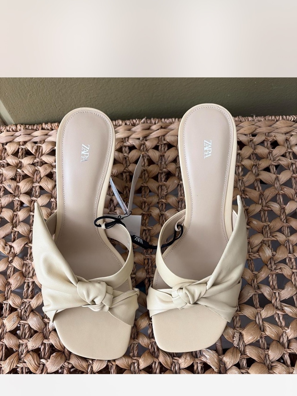 Zara Vanilla Yellow Heels Size 10